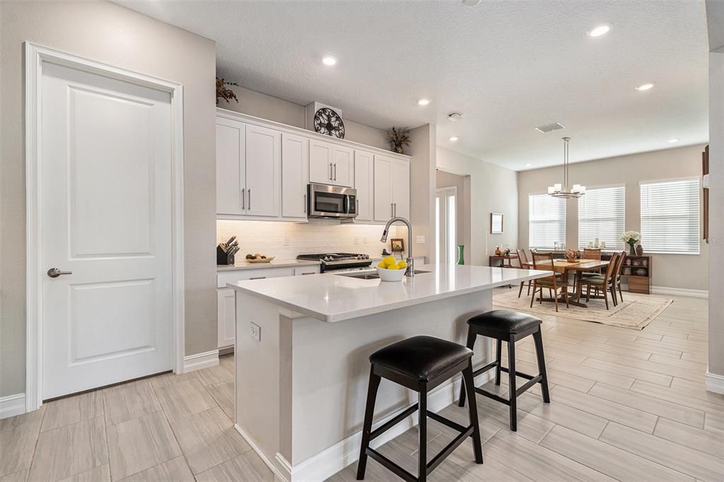 For Sale: $536,500 (3 beds, 2 baths, 2269 Square Feet)