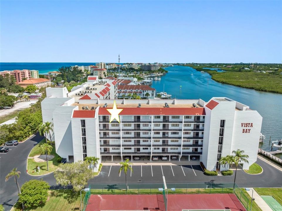 На продажу: $578,500 (2 спален, 2 ванн, 1360 Квадратных фут)