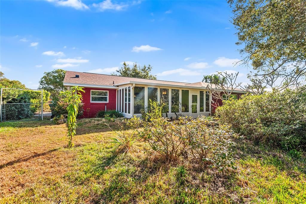 Active With Contract: $275,000 (3 beds, 2 baths, 1788 Square Feet)