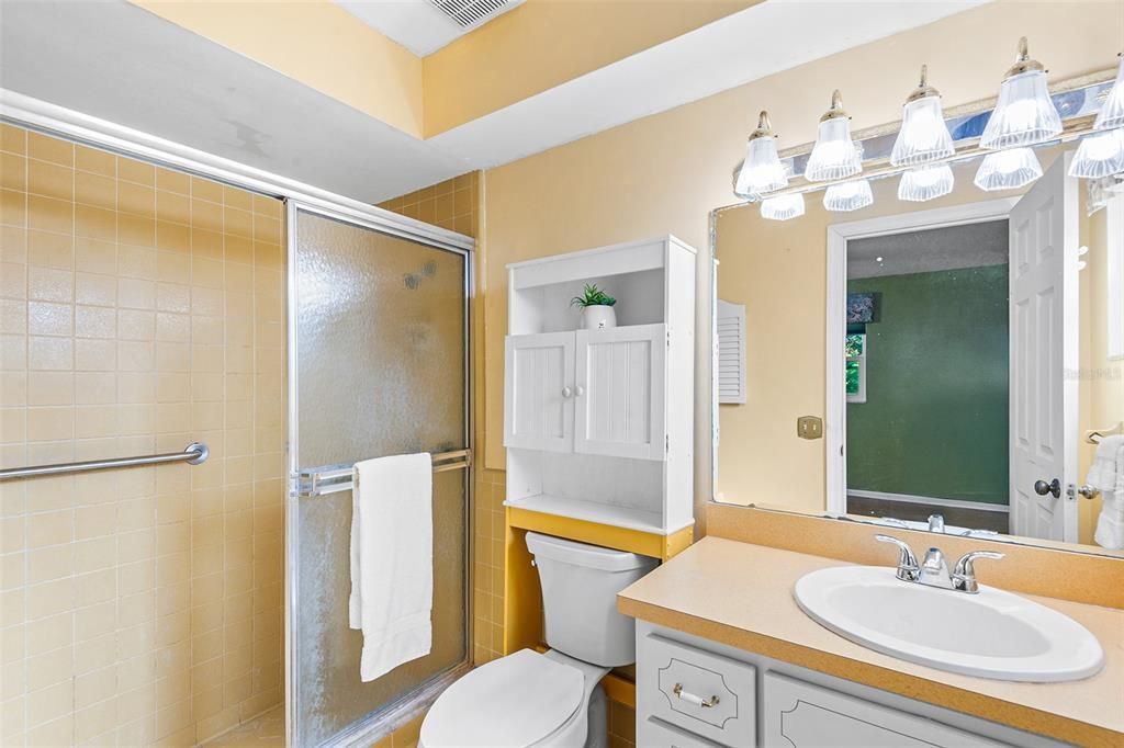 Active With Contract: $275,000 (3 beds, 2 baths, 1788 Square Feet)