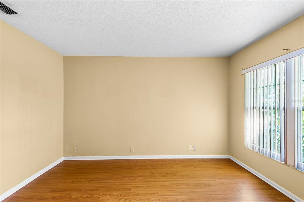 Active With Contract: $275,000 (3 beds, 2 baths, 1788 Square Feet)