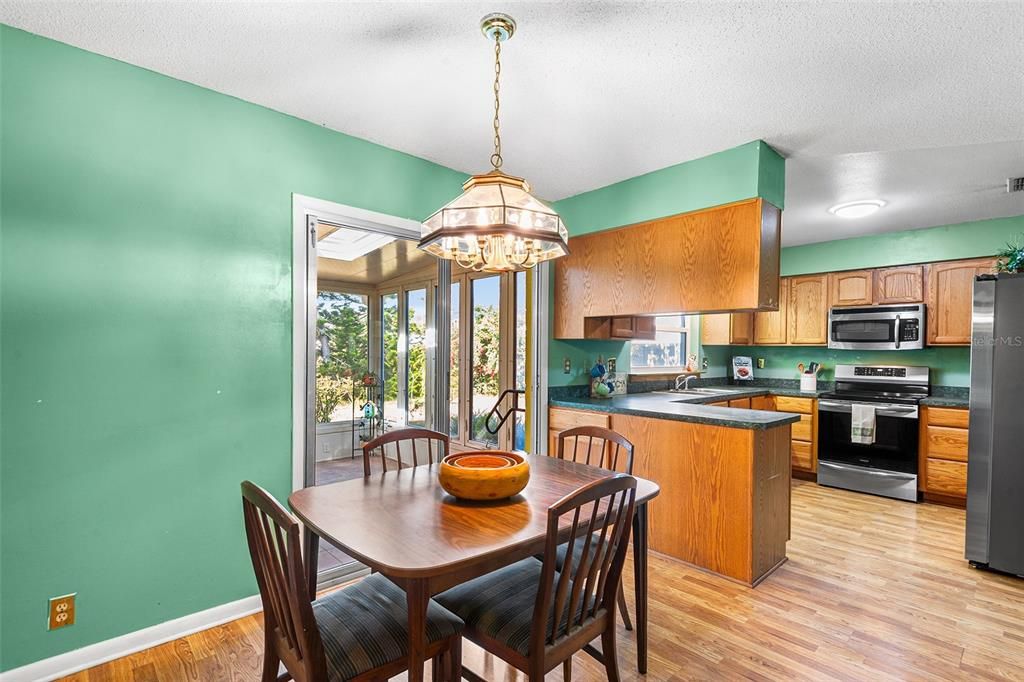 Active With Contract: $275,000 (3 beds, 2 baths, 1788 Square Feet)