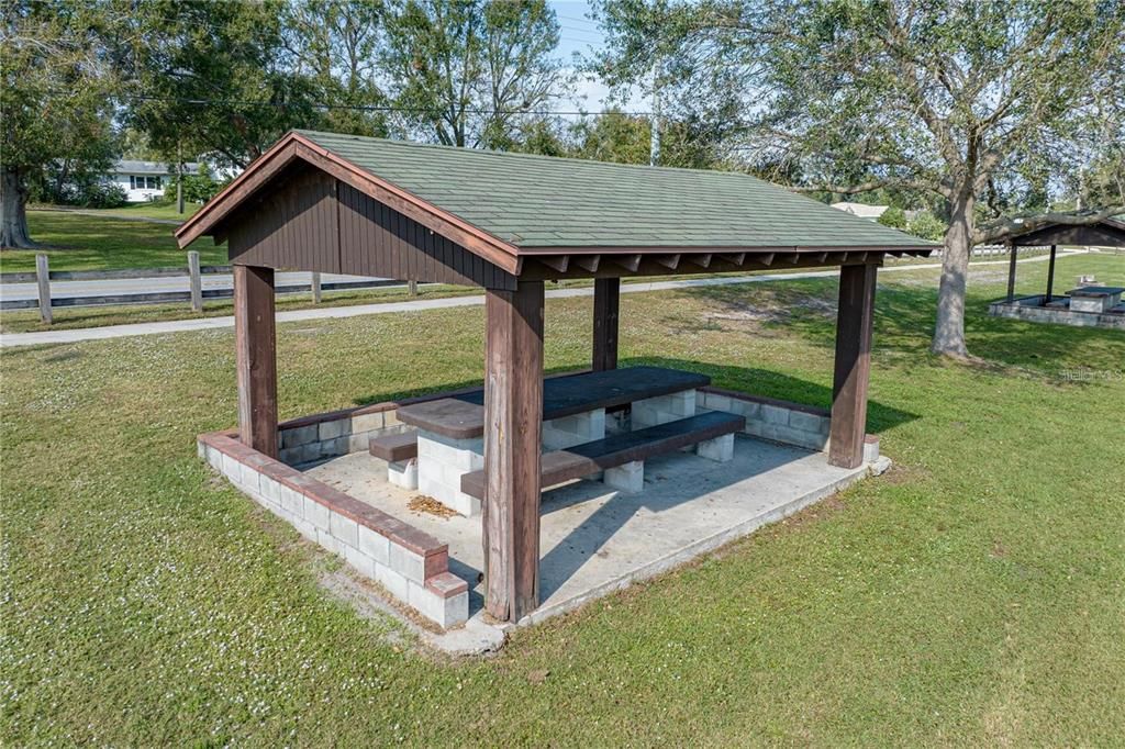 Active With Contract: $275,000 (3 beds, 2 baths, 1788 Square Feet)