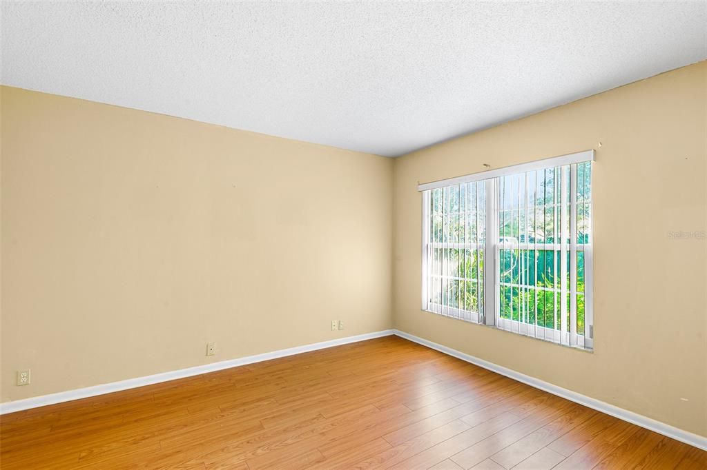 Active With Contract: $275,000 (3 beds, 2 baths, 1788 Square Feet)