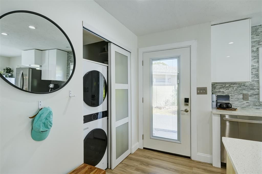 For Sale: $550,000 (2 beds, 2 baths, 1152 Square Feet)