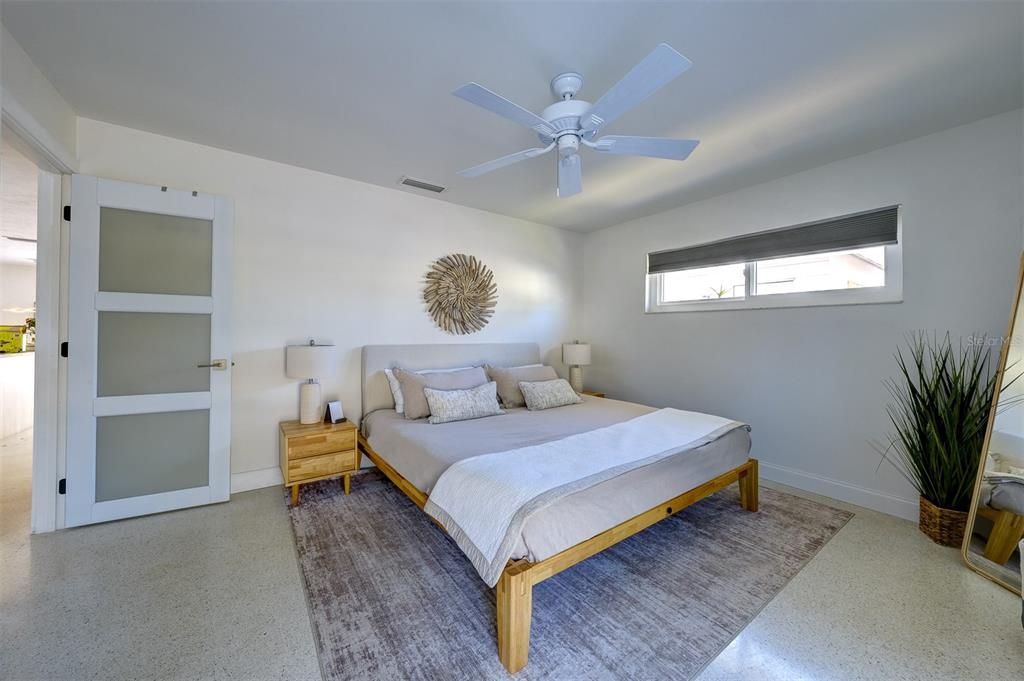 For Sale: $550,000 (2 beds, 2 baths, 1152 Square Feet)