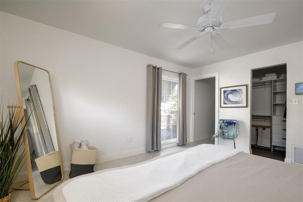 For Sale: $550,000 (2 beds, 2 baths, 1152 Square Feet)