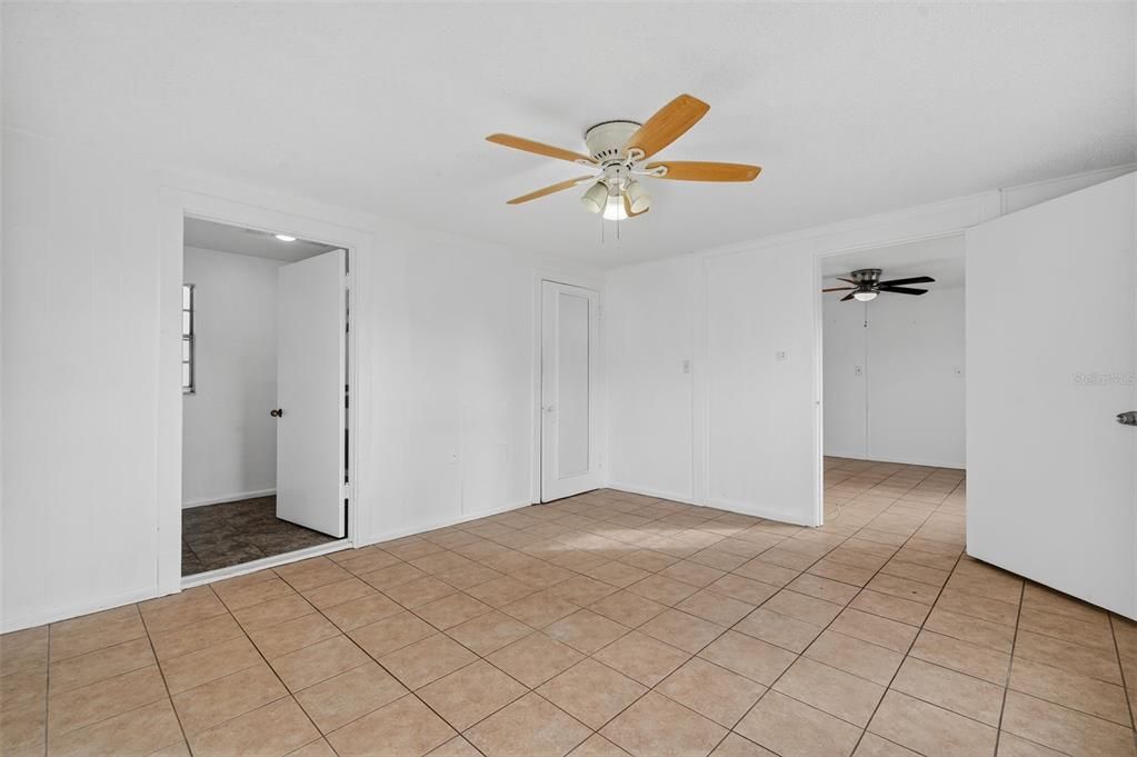 В аренду: $1,250 (1 спален, 1 ванн, 650 Квадратных фут)