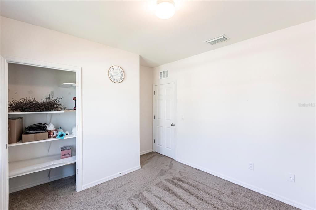 Activo con contrato: $440,000 (4 camas, 2 baños, 1828 Pies cuadrados)