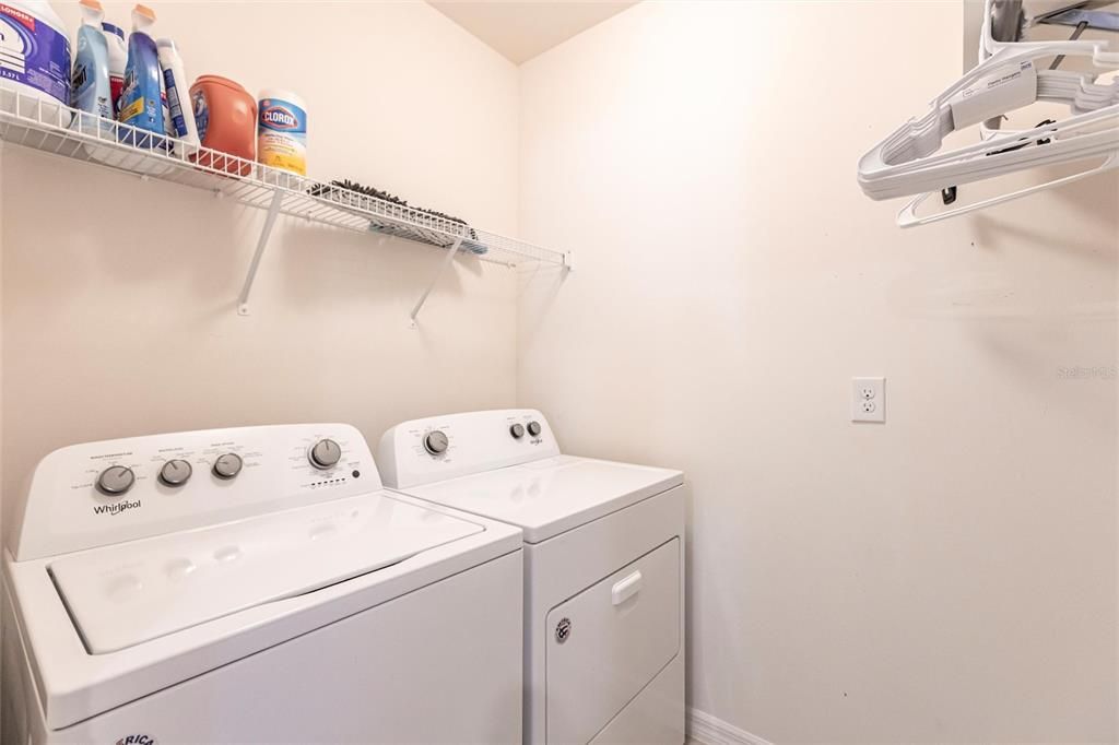 Activo con contrato: $440,000 (4 camas, 2 baños, 1828 Pies cuadrados)