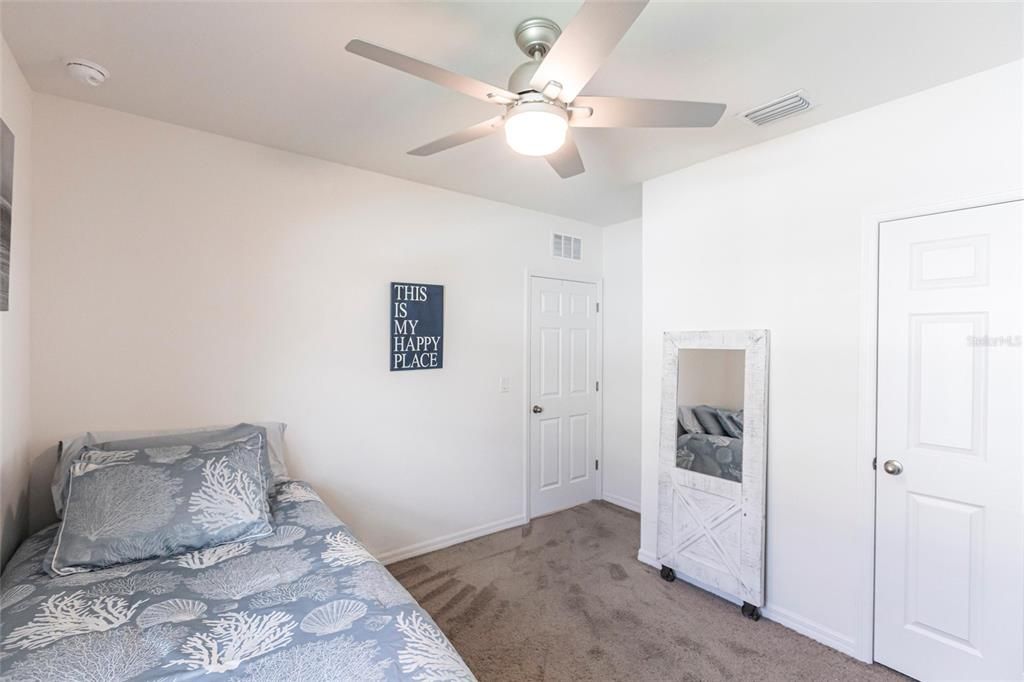 Activo con contrato: $440,000 (4 camas, 2 baños, 1828 Pies cuadrados)