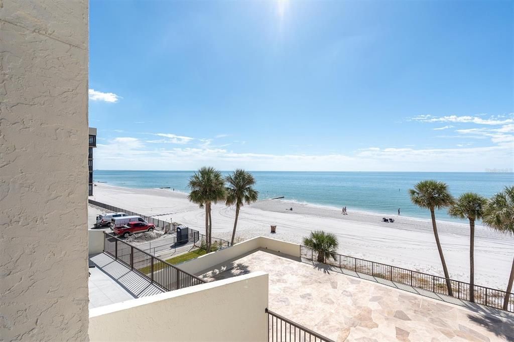 В аренду: $5,000 (2 спален, 2 ванн, 1225 Квадратных фут)