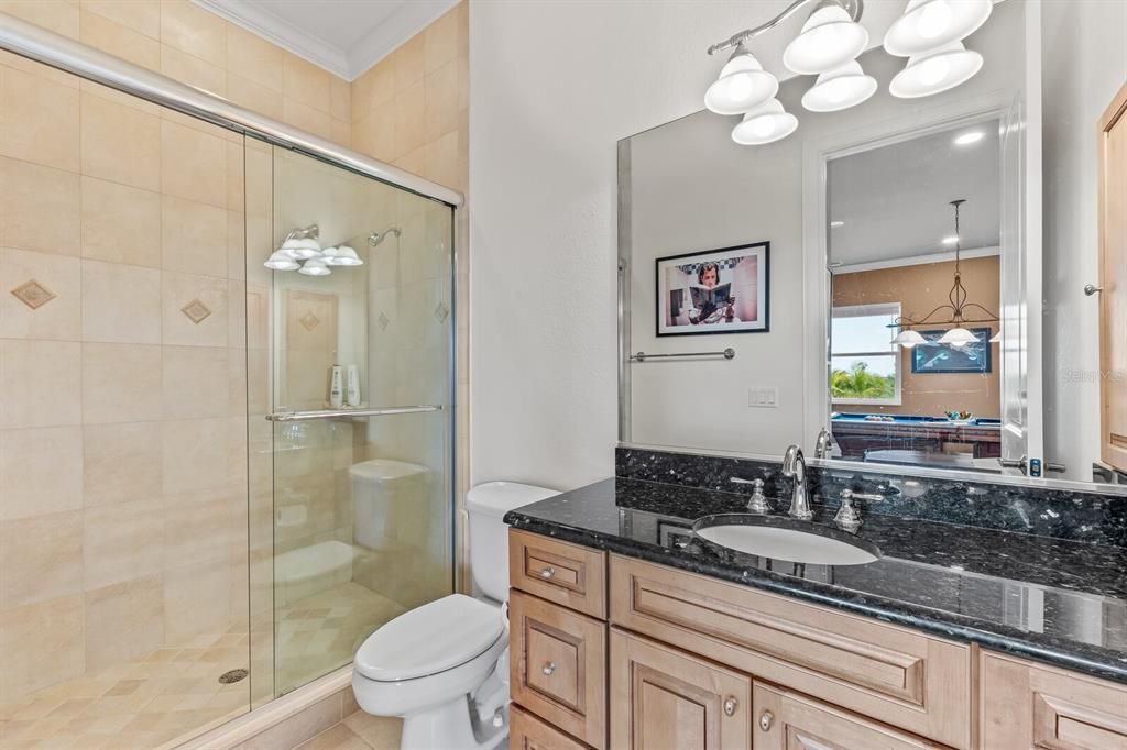 For Sale: $2,300,000 (5 beds, 4 baths, 4915 Square Feet)