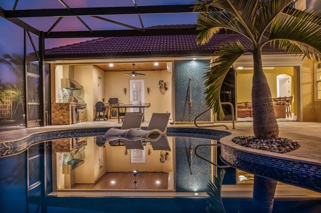 For Sale: $2,300,000 (5 beds, 4 baths, 4915 Square Feet)