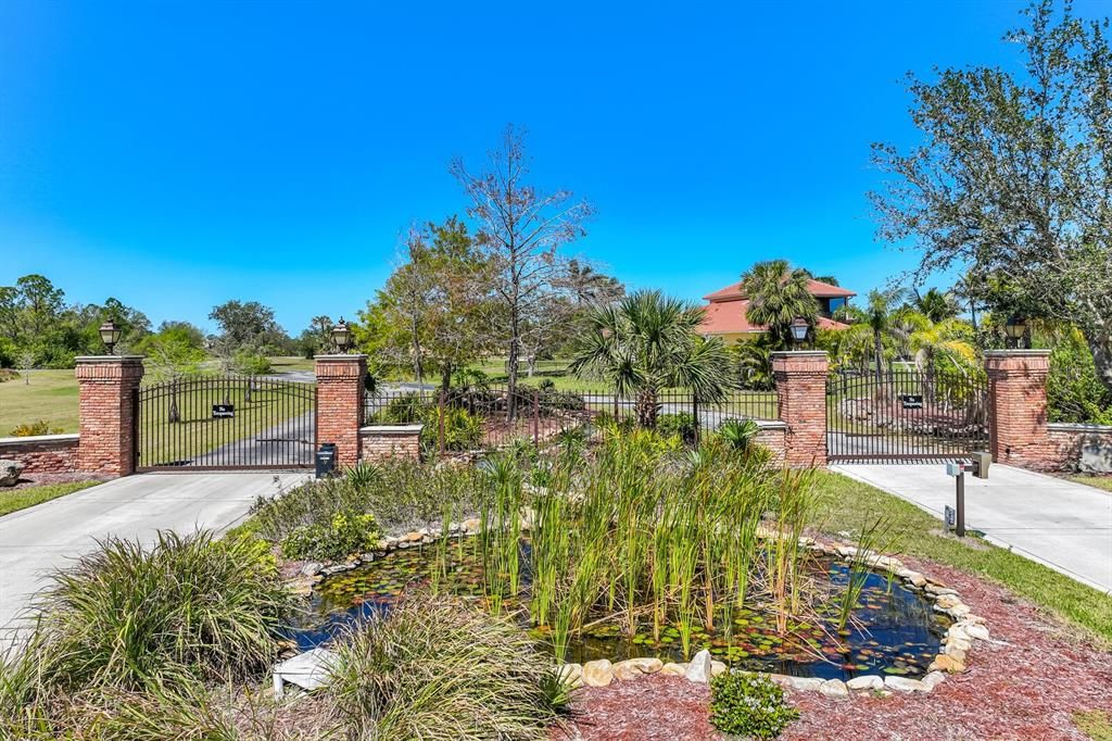 For Sale: $2,300,000 (5 beds, 4 baths, 4915 Square Feet)