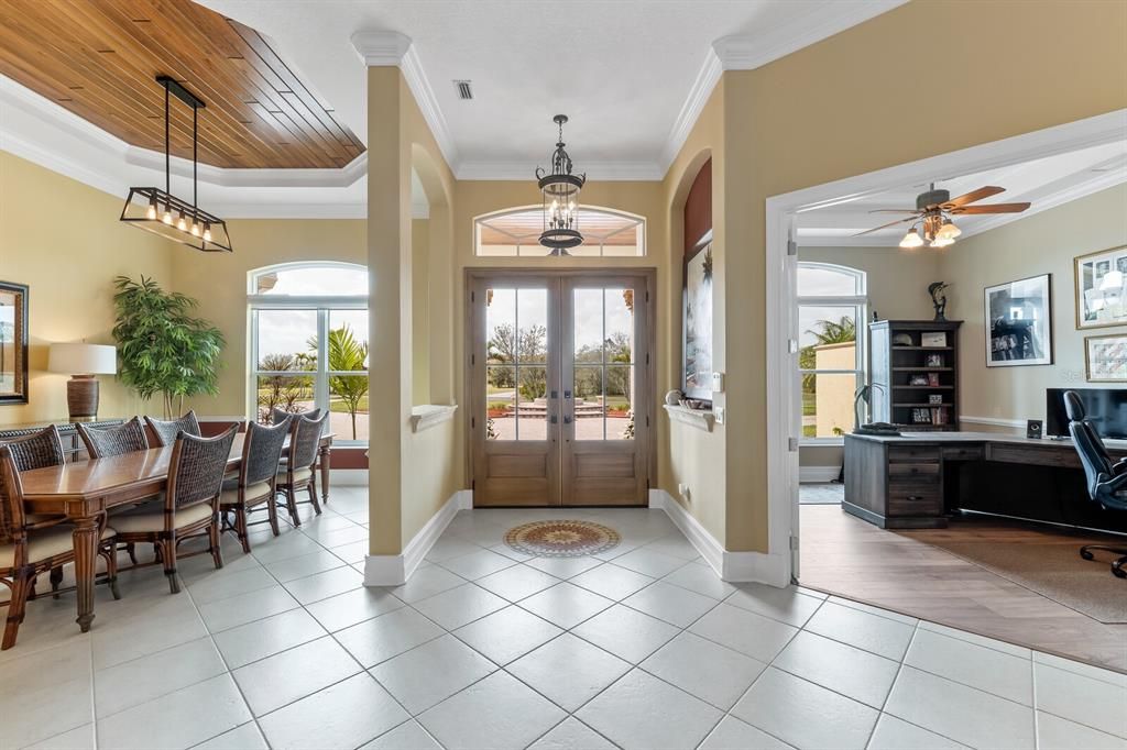 For Sale: $2,300,000 (5 beds, 4 baths, 4915 Square Feet)