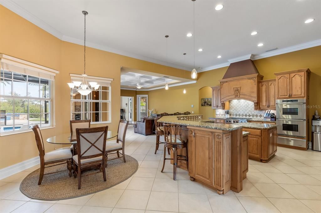 For Sale: $2,300,000 (5 beds, 4 baths, 4915 Square Feet)