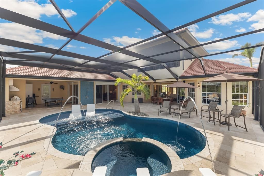 For Sale: $2,300,000 (5 beds, 4 baths, 4915 Square Feet)