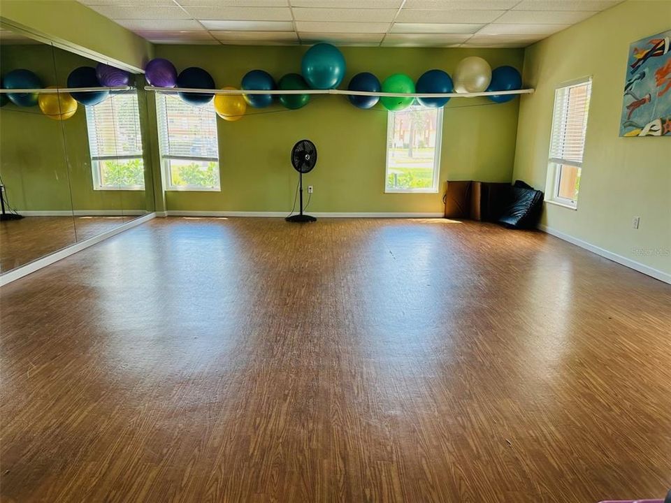 В аренду: $3,500 (2 спален, 2 ванн, 1700 Квадратных фут)