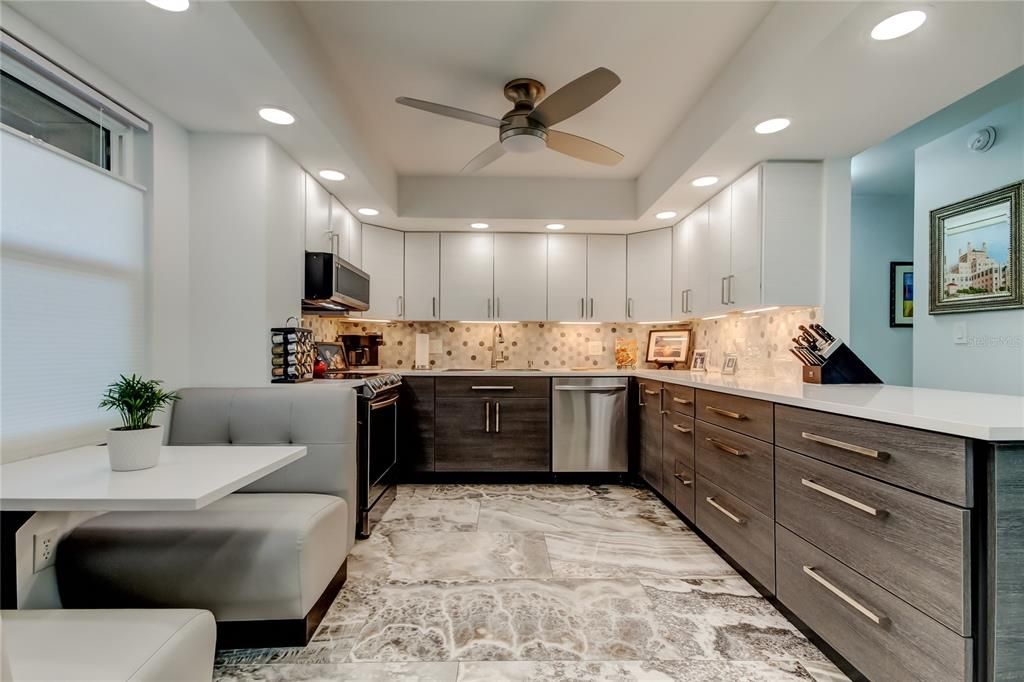 В аренду: $3,500 (2 спален, 2 ванн, 1700 Квадратных фут)