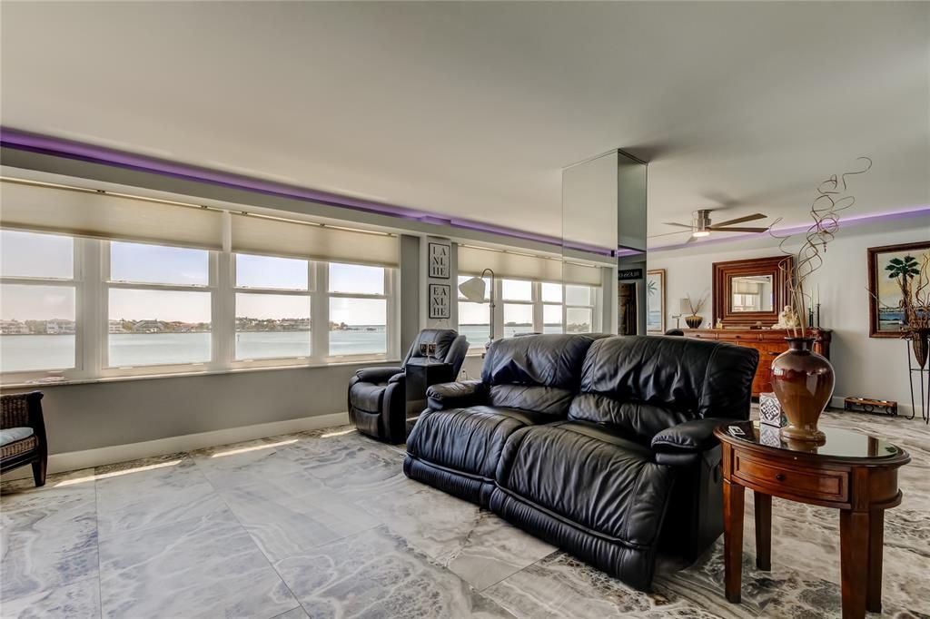 В аренду: $3,500 (2 спален, 2 ванн, 1700 Квадратных фут)