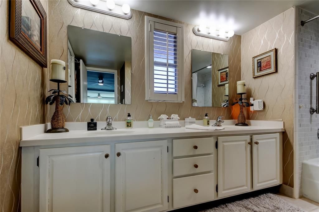 В аренду: $3,500 (2 спален, 2 ванн, 1700 Квадратных фут)