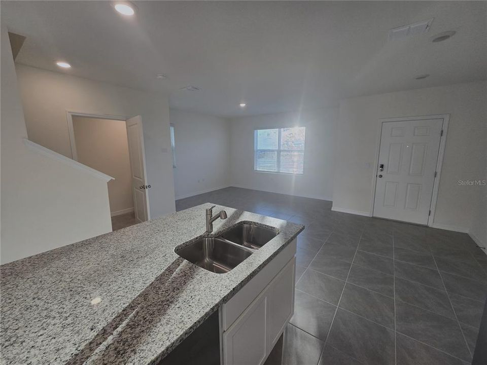 В аренду: $2,200 (3 спален, 2 ванн, 1488 Квадратных фут)