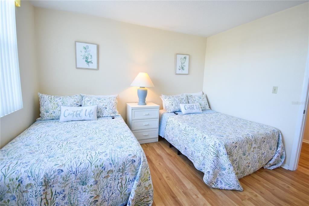 На продажу: $699,000 (2 спален, 2 ванн, 1150 Квадратных фут)