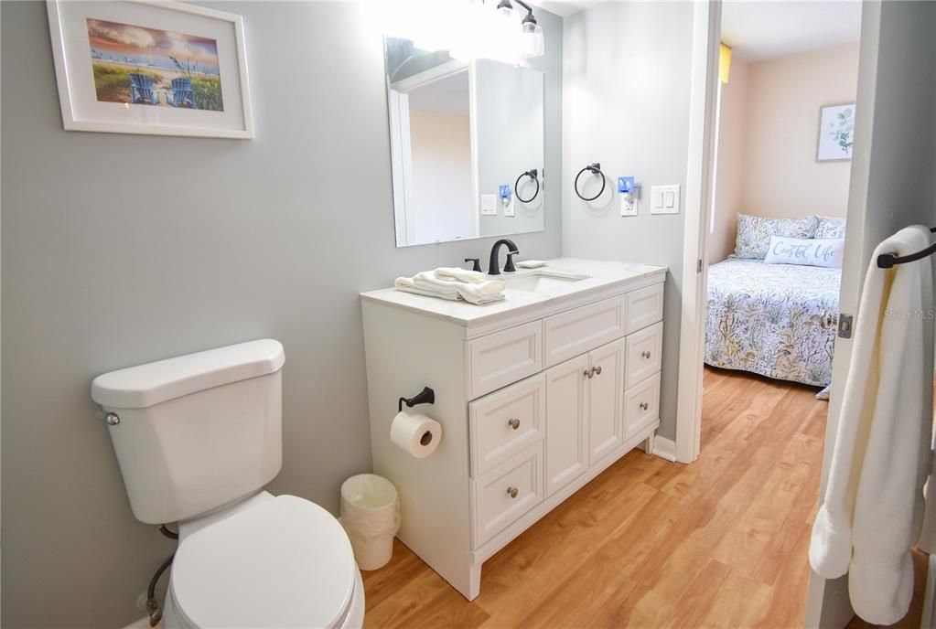 На продажу: $699,000 (2 спален, 2 ванн, 1150 Квадратных фут)