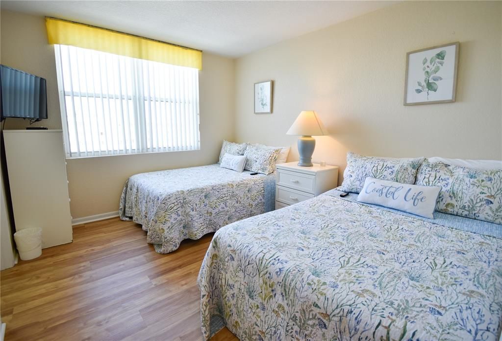 На продажу: $699,000 (2 спален, 2 ванн, 1150 Квадратных фут)