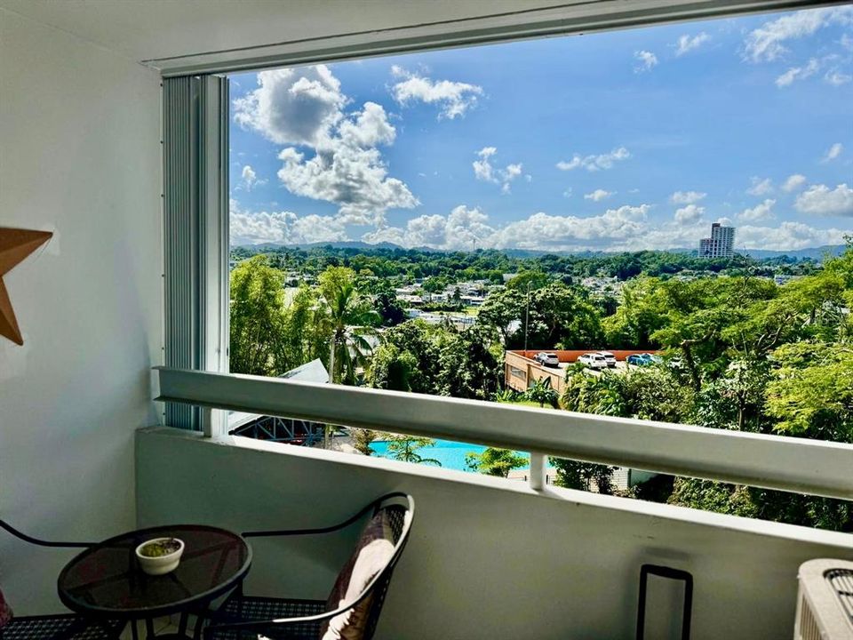 Под контрактом: $365,000 (3 спален, 2 ванн, 1436 Квадратных фут)