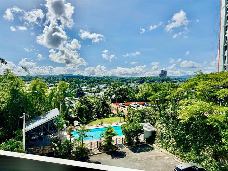 Под контрактом: $365,000 (3 спален, 2 ванн, 1436 Квадратных фут)