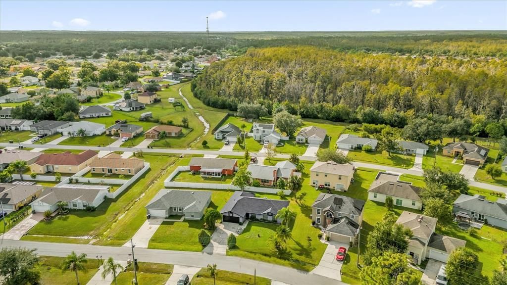 Active With Contract: $269,997 (5 beds, 2 baths, 1582 Square Feet)