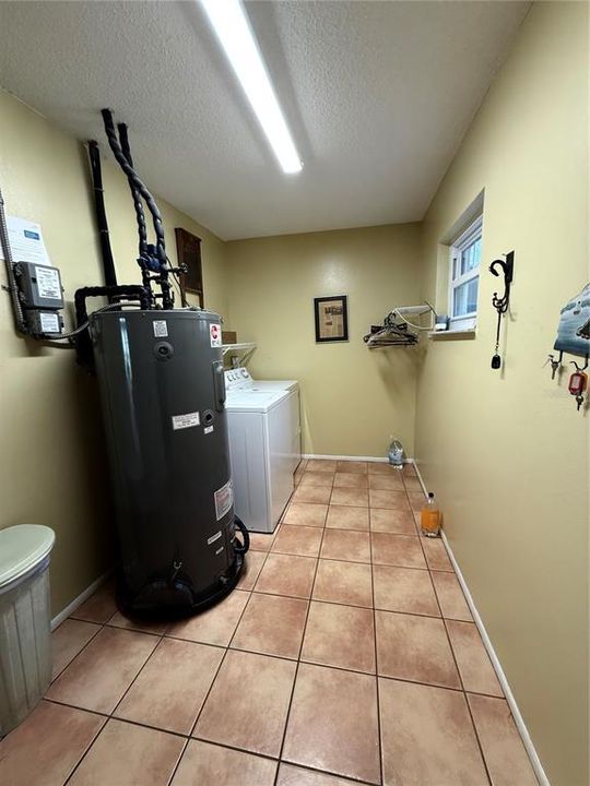 На продажу: $589,000 (3 спален, 2 ванн, 1675 Квадратных фут)