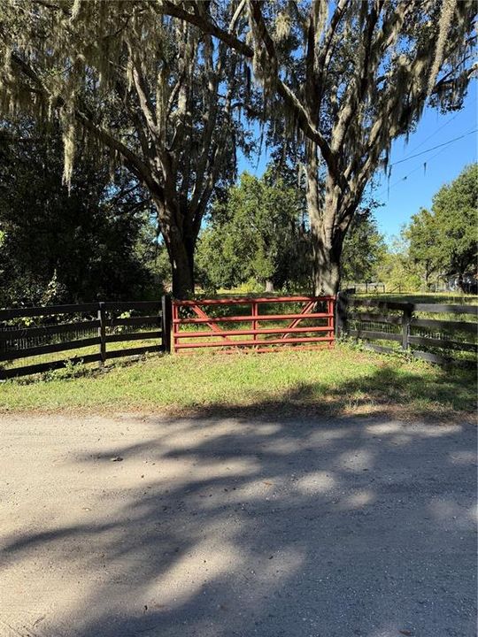 На продажу: $589,000 (3 спален, 2 ванн, 1675 Квадратных фут)