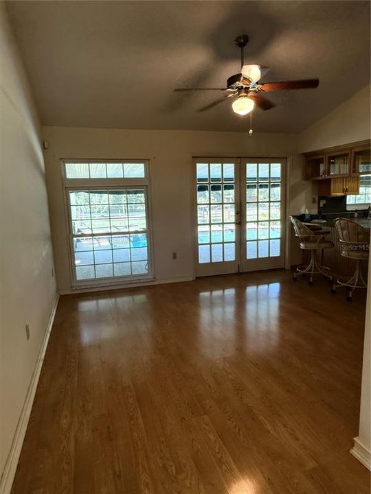 На продажу: $589,000 (3 спален, 2 ванн, 1675 Квадратных фут)