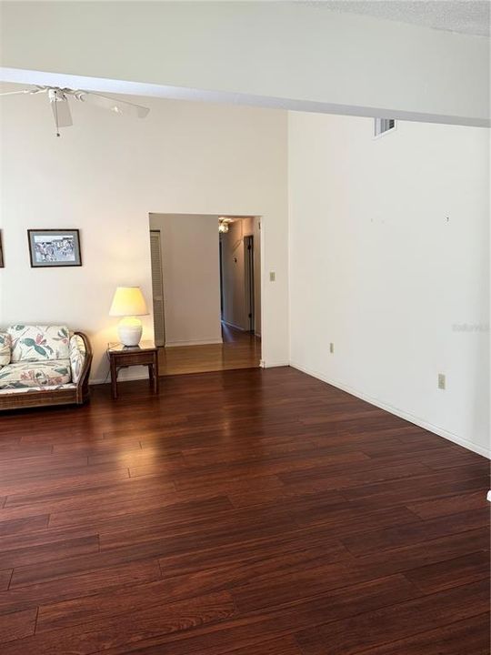 На продажу: $589,000 (3 спален, 2 ванн, 1675 Квадратных фут)