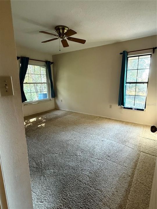 На продажу: $589,000 (3 спален, 2 ванн, 1675 Квадратных фут)