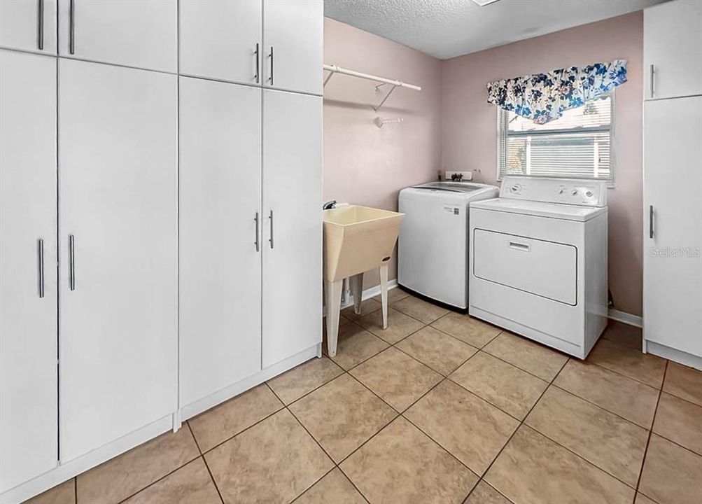 En Venta: $245,000 (2 camas, 2 baños, 1756 Pies cuadrados)