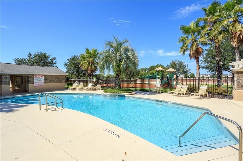 For Sale: $675,000 (4 beds, 3 baths, 2830 Square Feet)