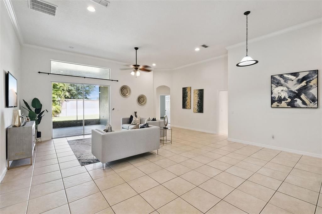 For Sale: $675,000 (4 beds, 3 baths, 2830 Square Feet)