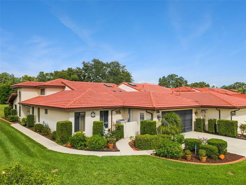 For Sale: $349,900 (3 beds, 2 baths, 2263 Square Feet)