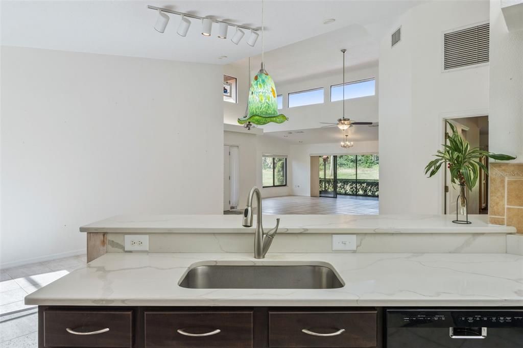 For Sale: $349,900 (3 beds, 2 baths, 2263 Square Feet)