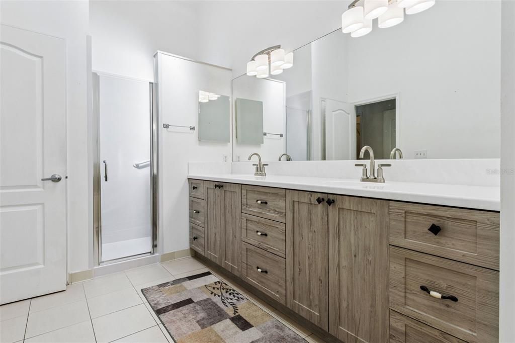 For Sale: $349,900 (3 beds, 2 baths, 2263 Square Feet)