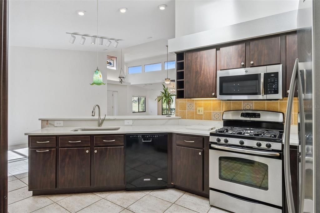 For Sale: $349,900 (3 beds, 2 baths, 2263 Square Feet)