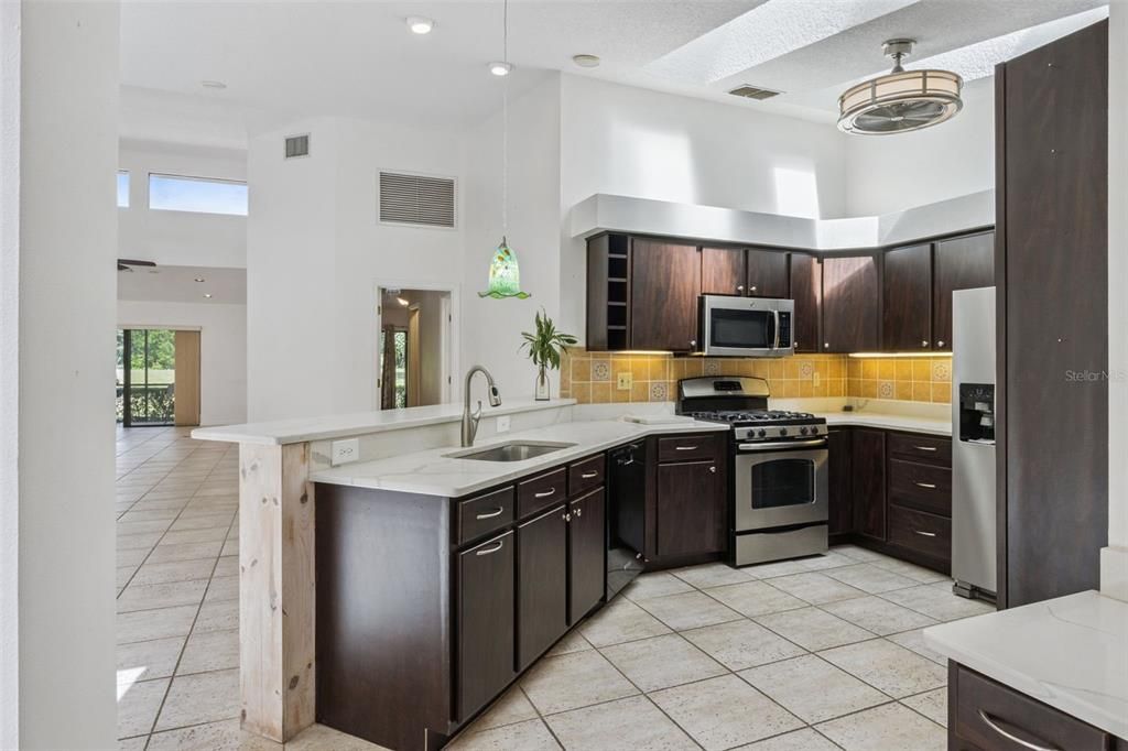 For Sale: $349,900 (3 beds, 2 baths, 2263 Square Feet)