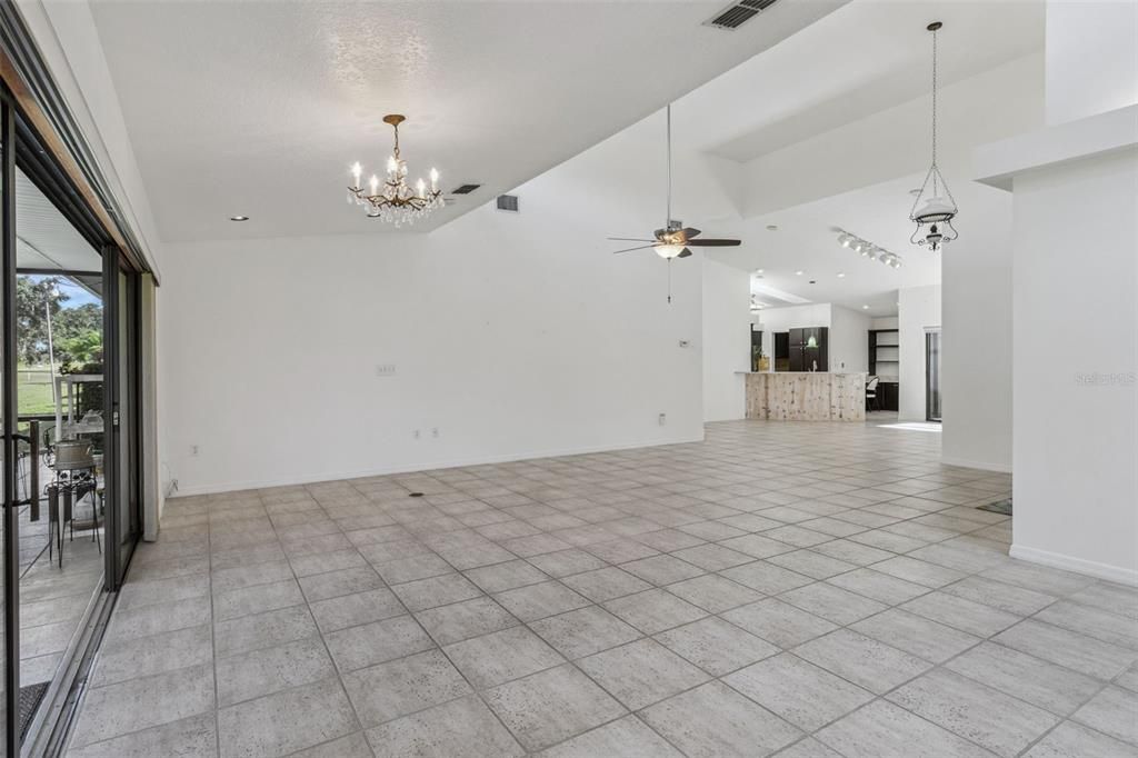 For Sale: $349,900 (3 beds, 2 baths, 2263 Square Feet)