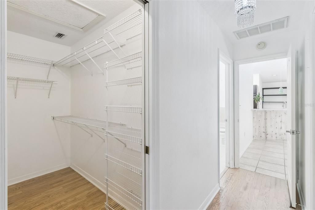 For Sale: $349,900 (3 beds, 2 baths, 2263 Square Feet)