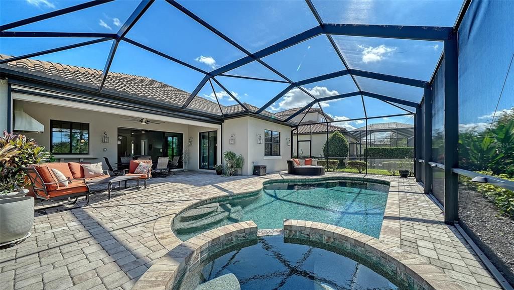 Active With Contract: $698,750 (3 beds, 2 baths, 2006 Square Feet)