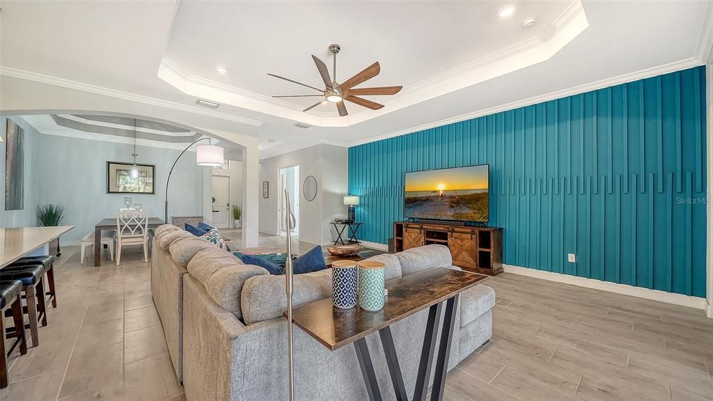 Active With Contract: $698,750 (3 beds, 2 baths, 2006 Square Feet)